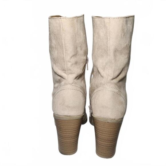 Universal Thread Women's Knee-High Beige Suede Boots Size 7.5 - Picture 3 of 10